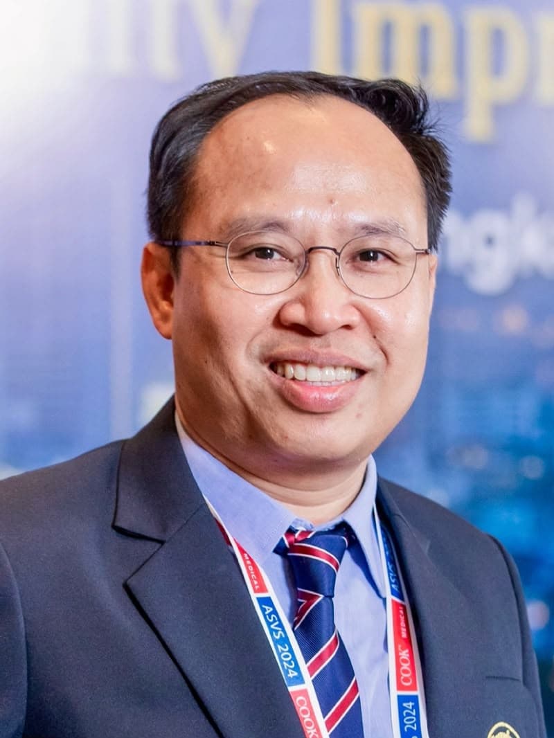 Dr. Wuttichai Saengprakai