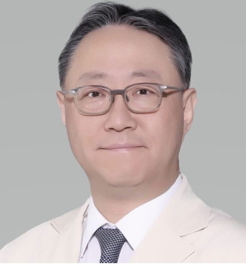 Dr. Park Suncheol